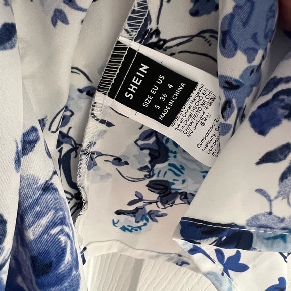 3 for $20 Shein dress size 4 - Picture 2 of 2